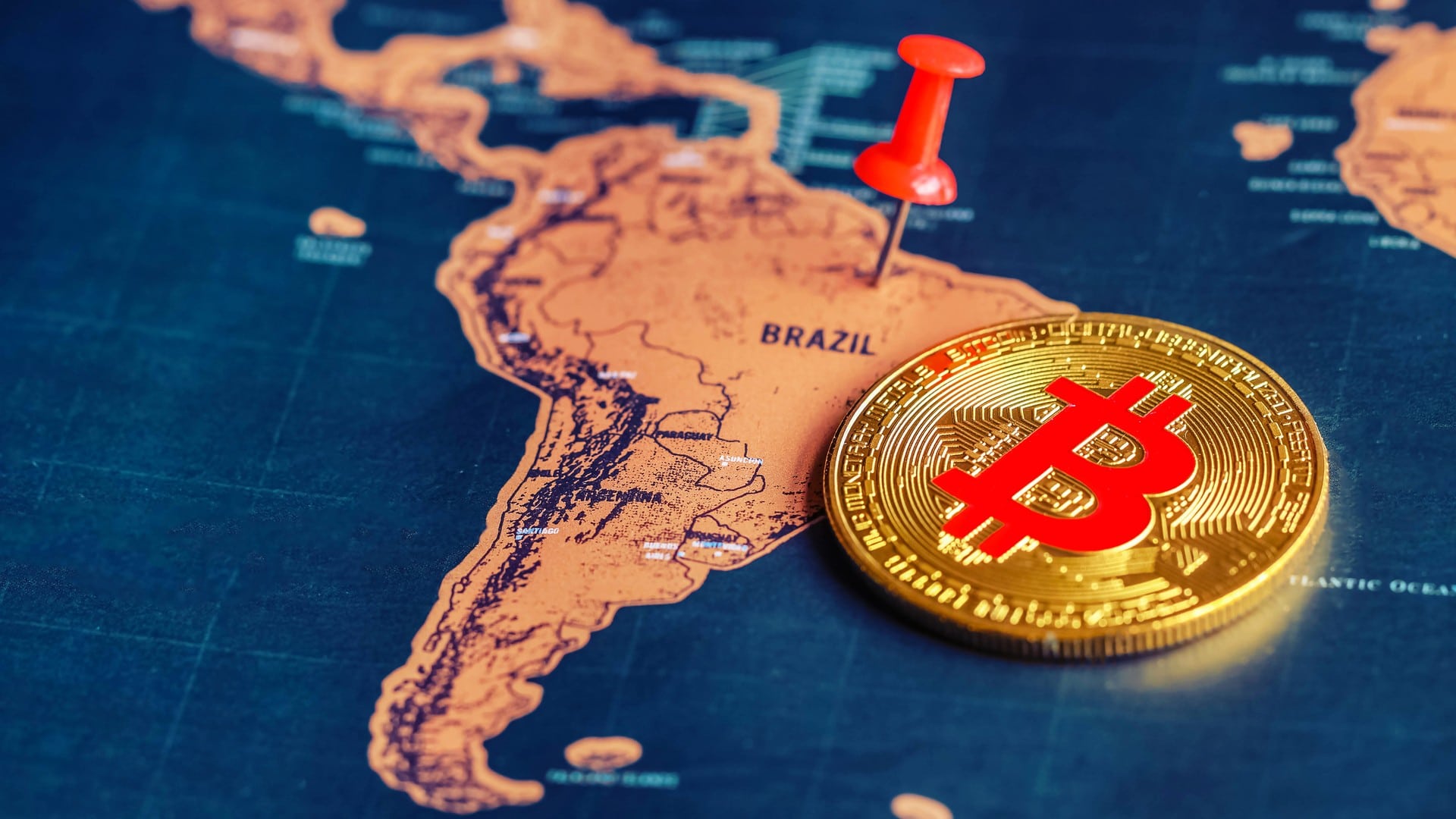42% dos investidores brasileiros investem em criptomoedas, diz pesquisa da Locomotiva