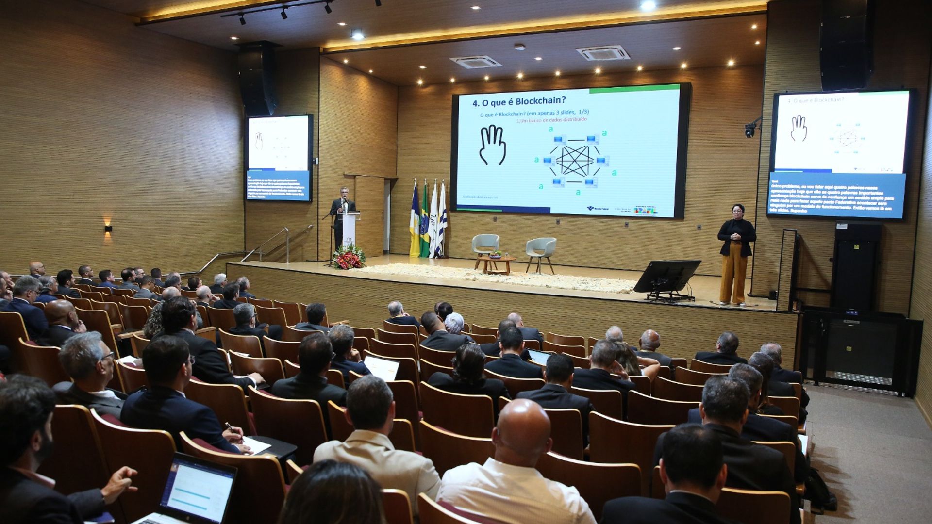 Auditor da Receita explica tecnologia das criptomoedas em evento do Poder Judiciário