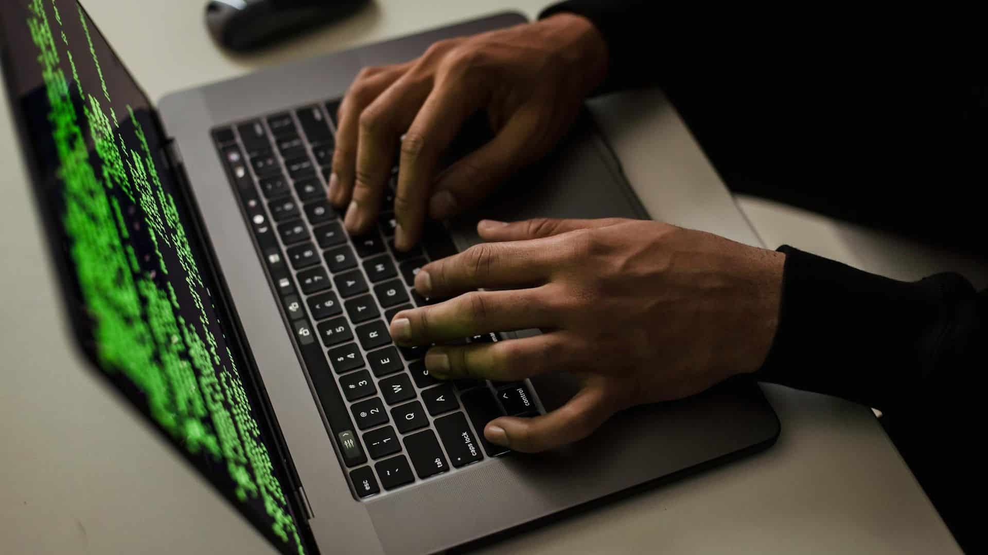Nubank e empresa do Grupo UOL buscam profissionais que conhecem a tecnologia das criptomoedas