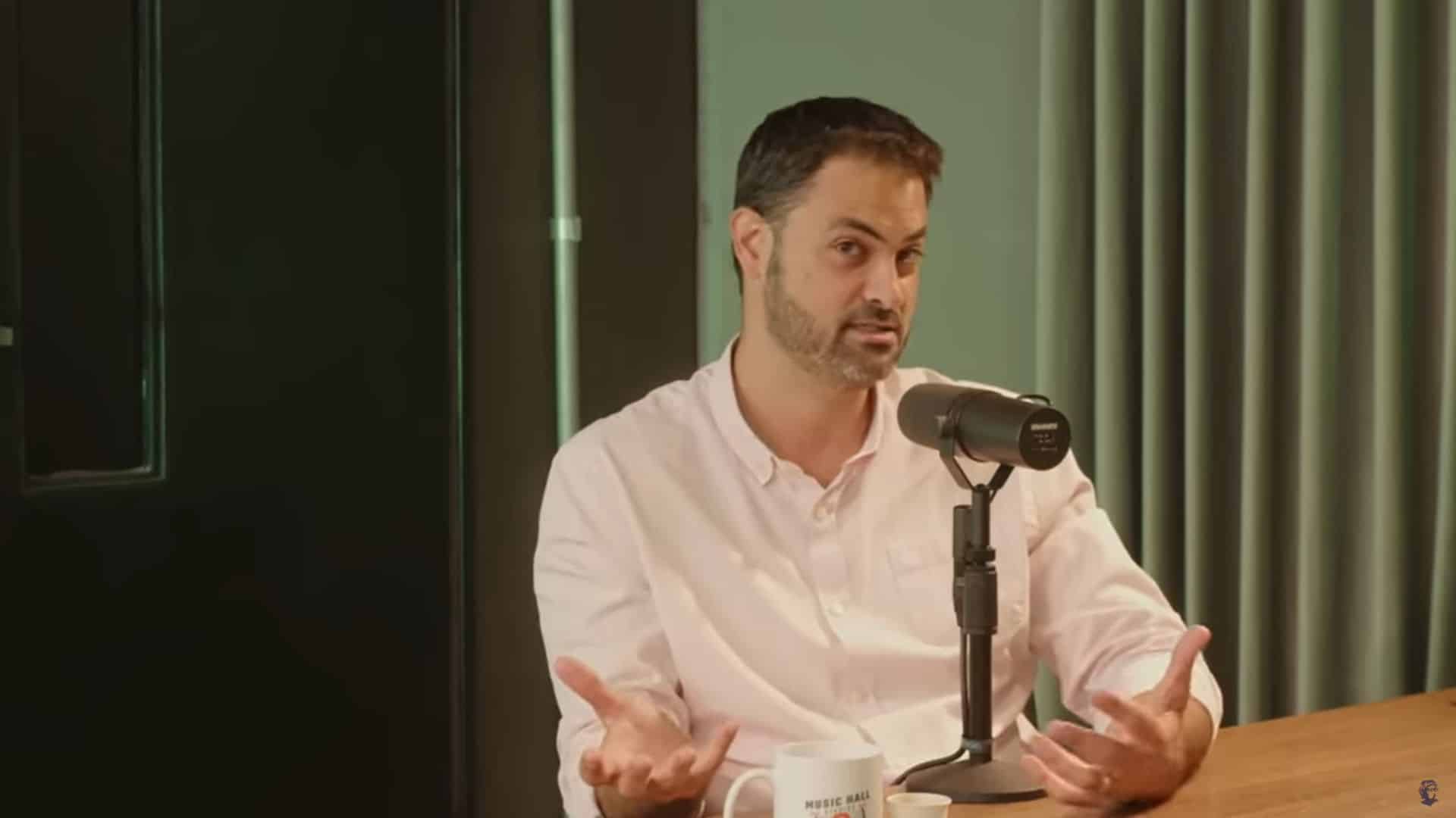 "Adoção do bitcoin por países não atrapalha uso como moeda", diz economista brasileiro