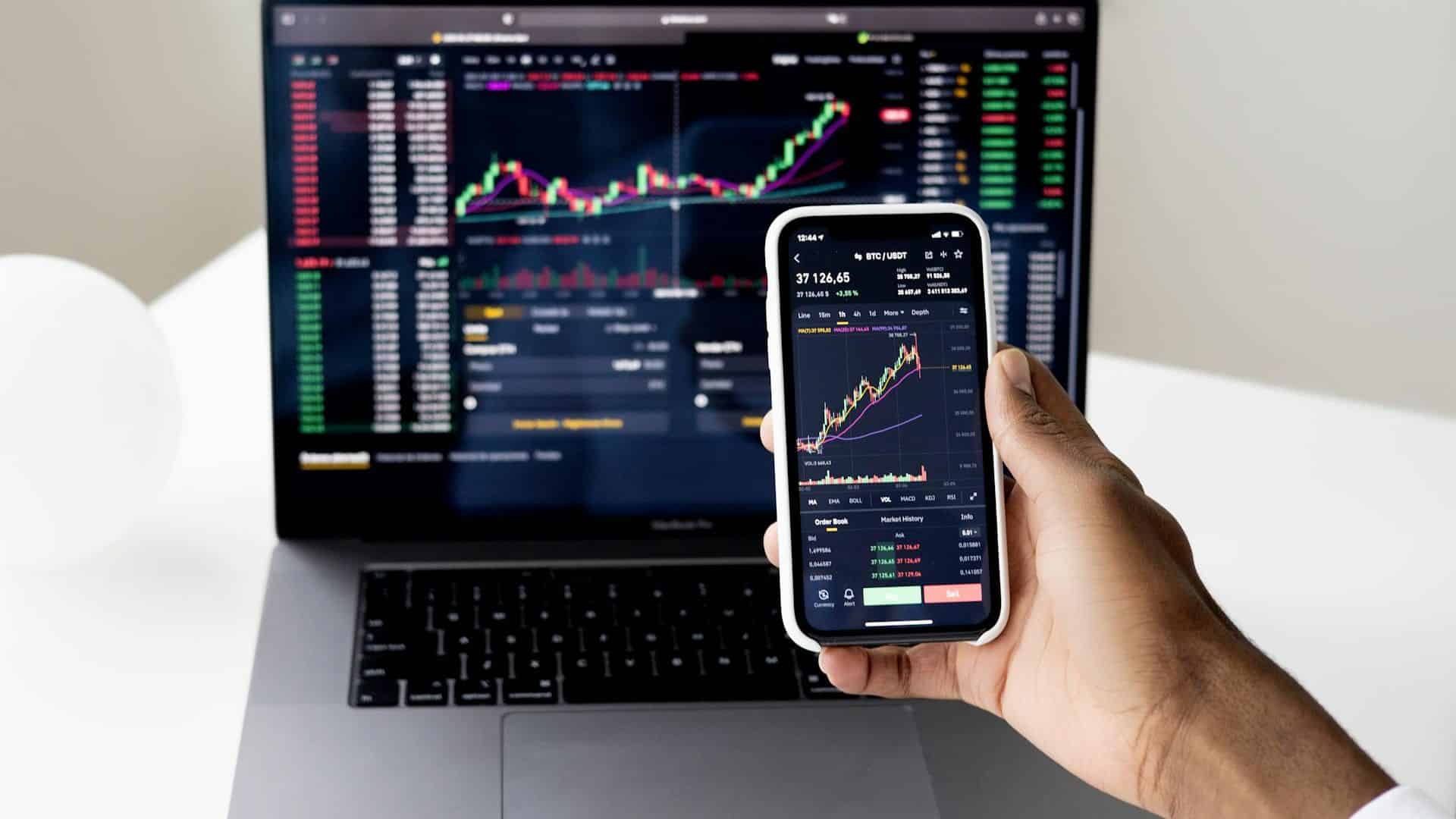 Binance Square lança ferramenta de livestream para investidores de criptomoedas