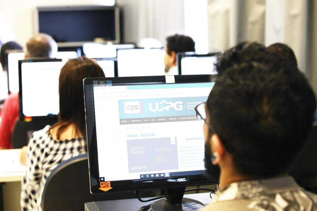 Paraná implementa certificado em blockchain após ser o primeiro estado a regular cursos microcredenciais em faculdades