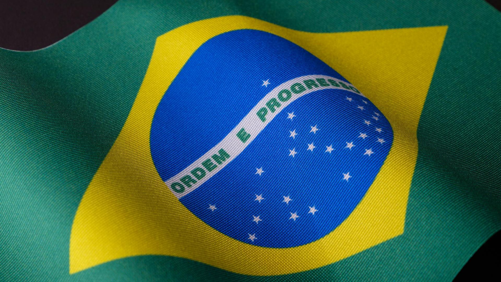 Volume de bitcoin supera do USDT no Brasil após alta mundial meteórica