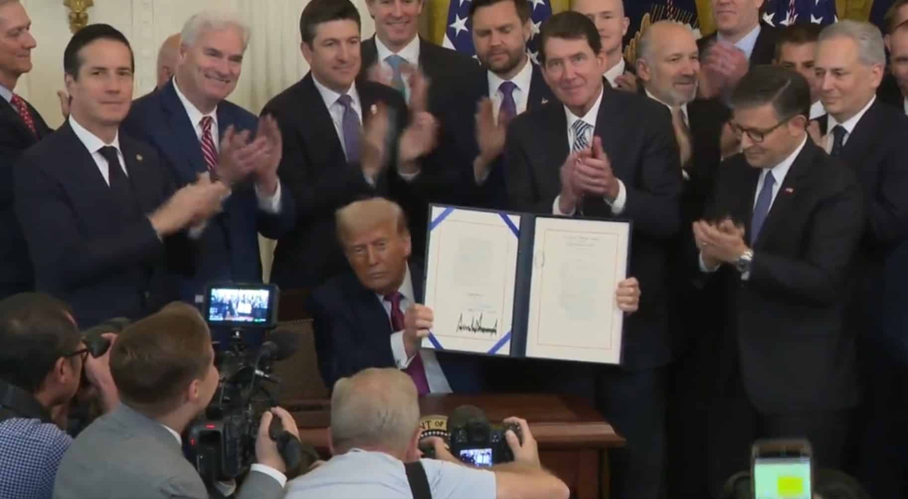 Aposta bilionária em Bitcoin de Trump sinaliza maturidade do mercado