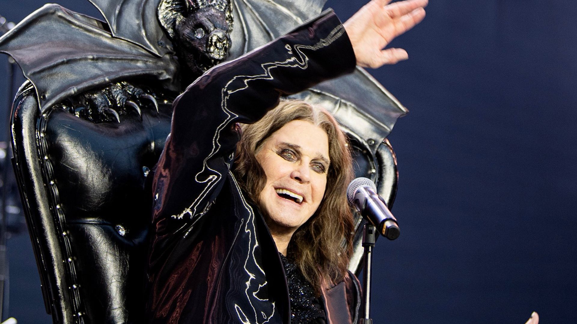 Coleção de Ozzy Osbourne eternizada em blockchain volta a disparar após seu falecimento
