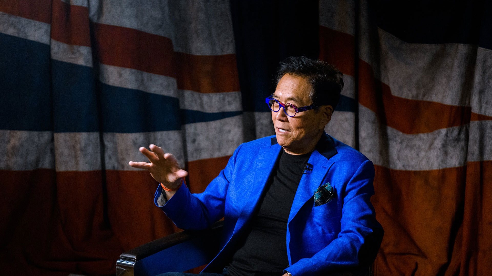 Temendo crise global, Robert Kiyosaki recomenda pequenos aportes em Bitcoin