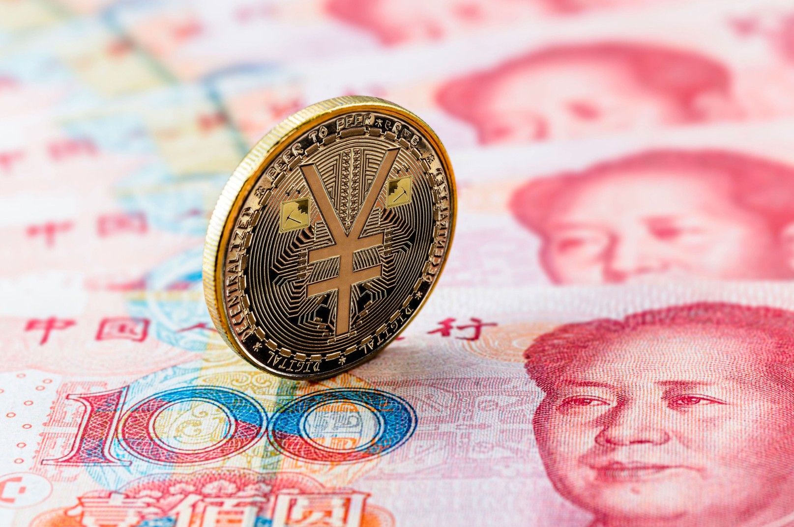 China está considerando liberar stablecoins de yuan, diz Reuters