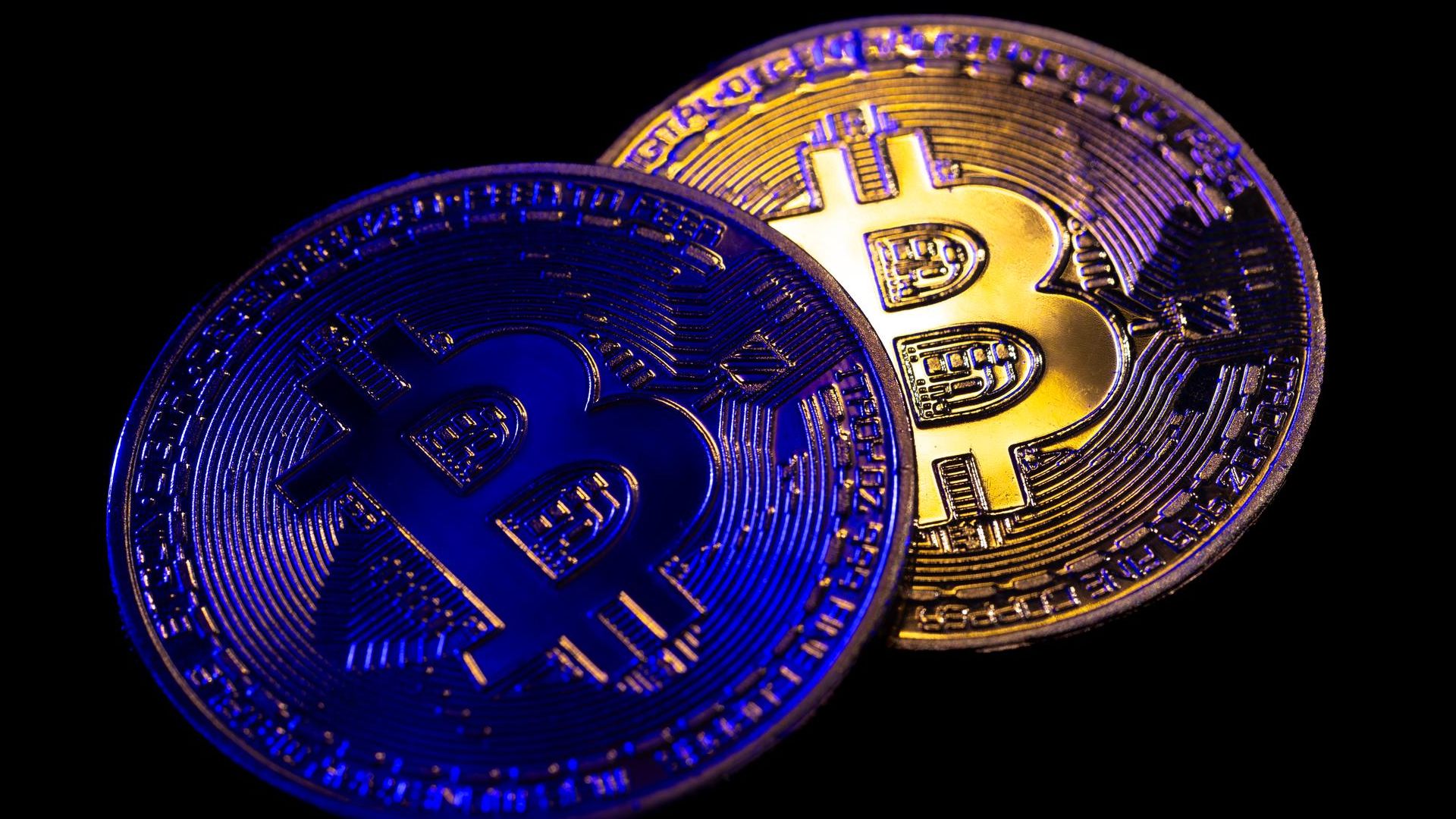 Especialista alerta para possível divisão de preços do bitcoin similar ao "Dólar Blue" na Argentina