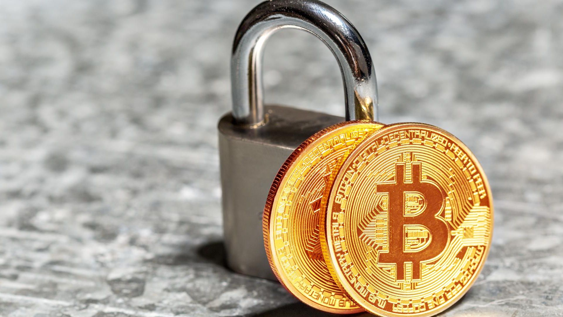 Ferramenta que bloqueia bitcoin direto em corretoras é positiva, avaliam advogados cripto