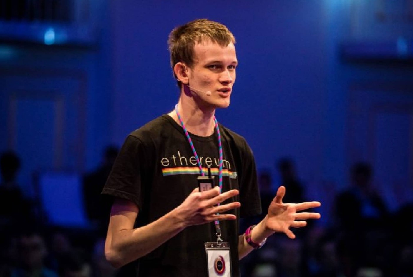 Vitalik Buterin volta a ser bilionário após Ethereum ultrapassar valor de mercado da Mastercard