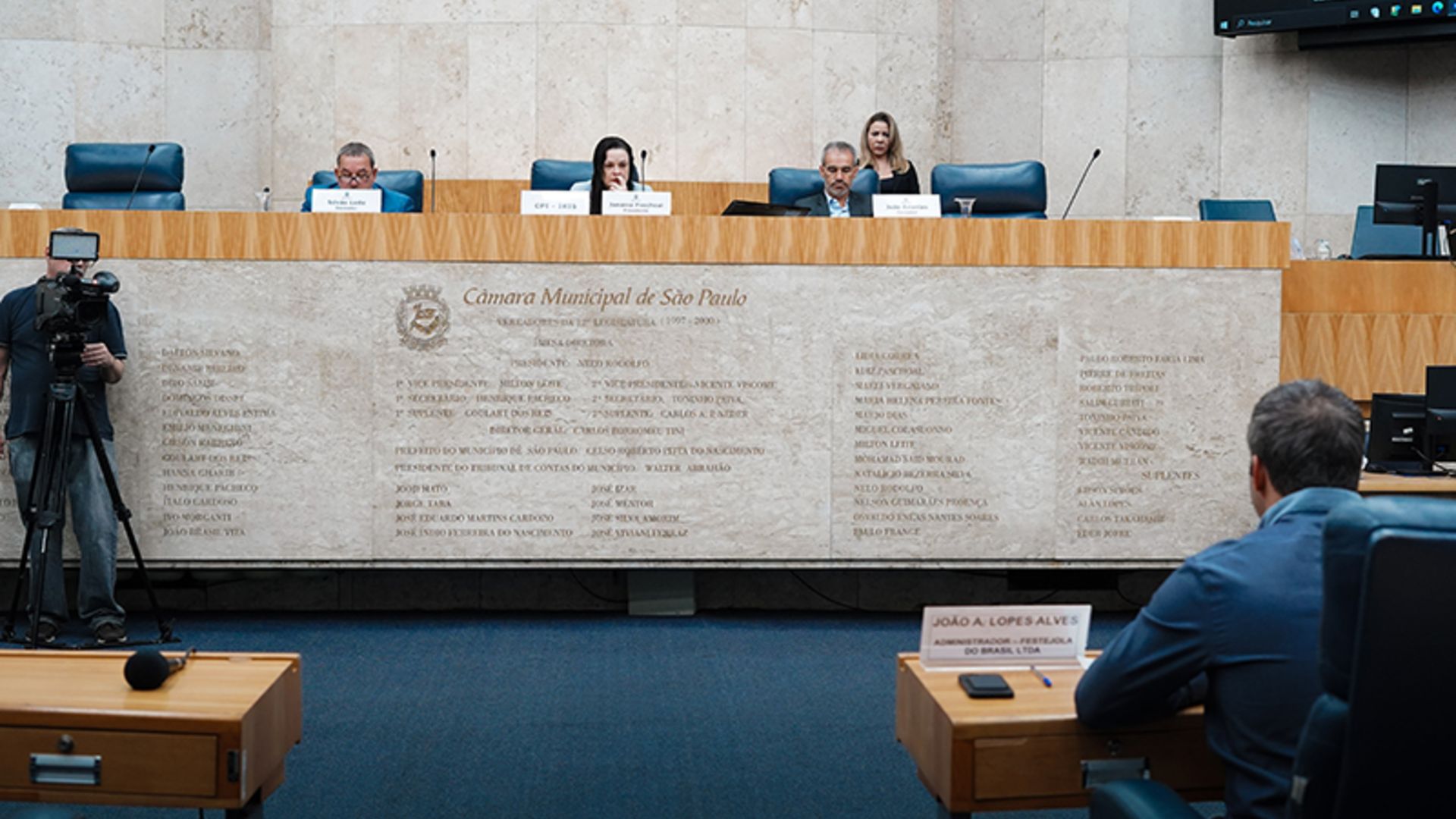 Depoente na CPI da Íris diz que todas as lojas ligadas à Worldcoin fecharam no Brasil