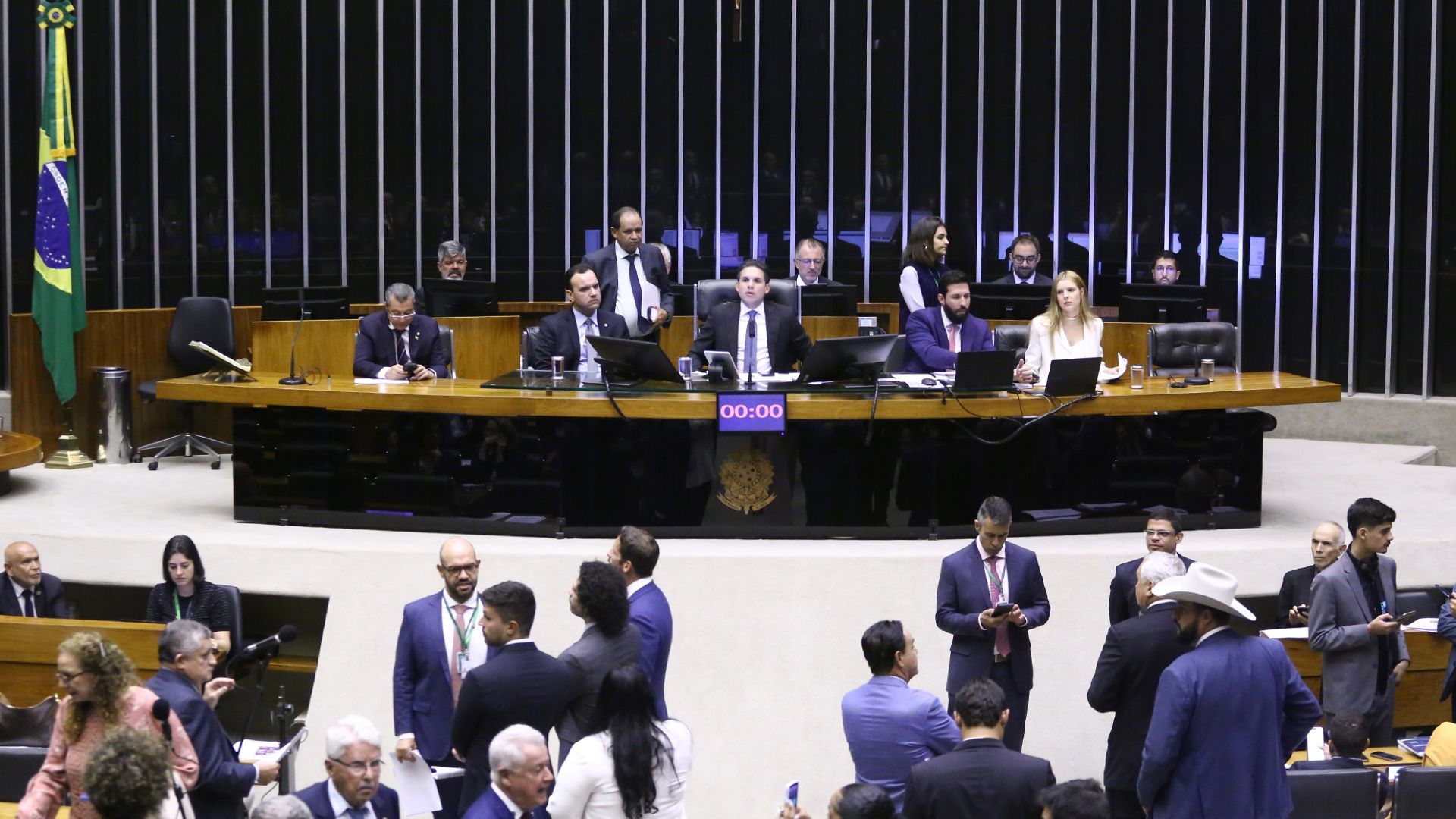 Câmara aprova regularização de Bitcoin e criptoativos com imposto de 30%