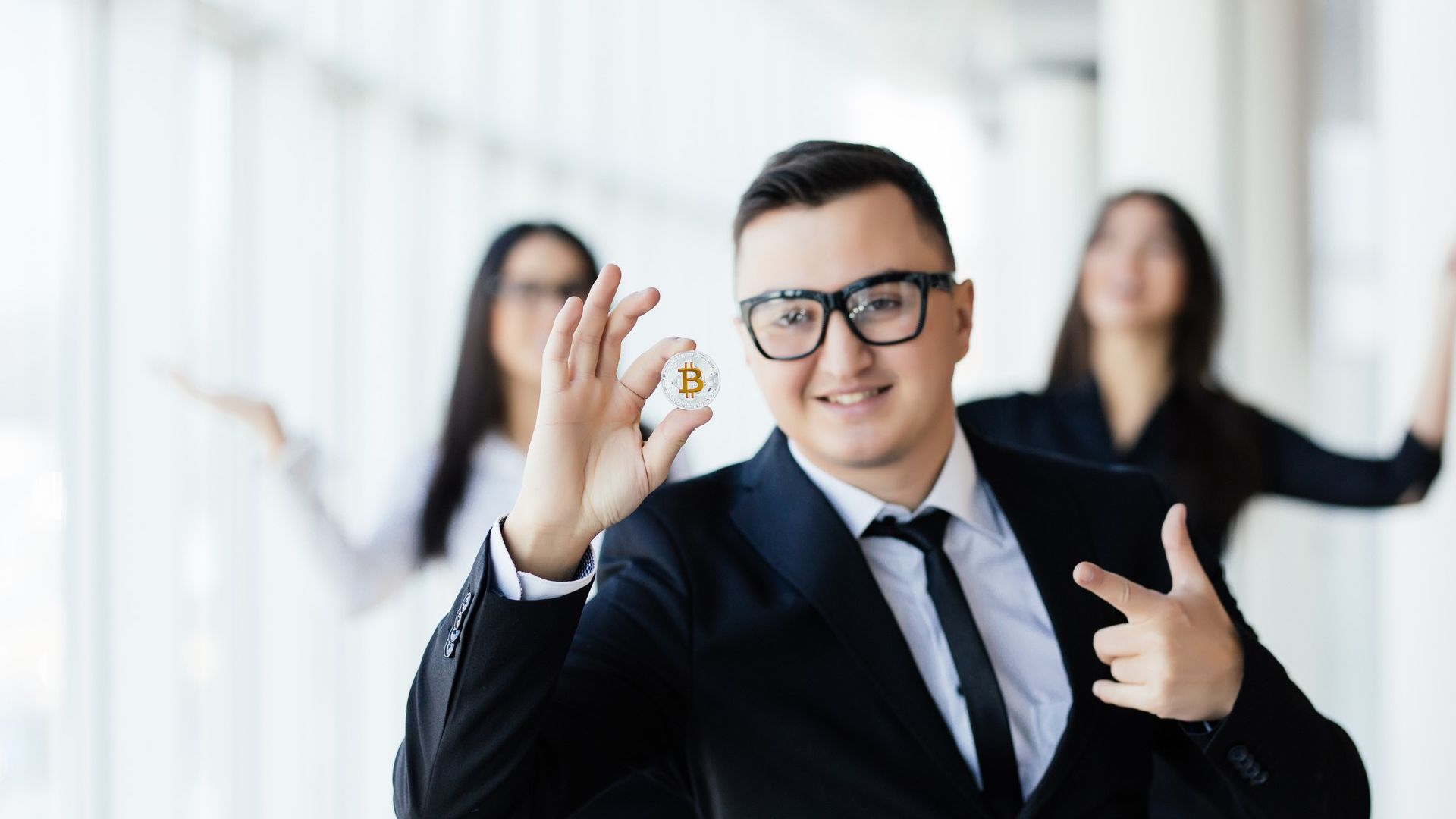 Justiça do Trabalho manda corretoras de criptomoedas informarem saldo de empresa e sócios