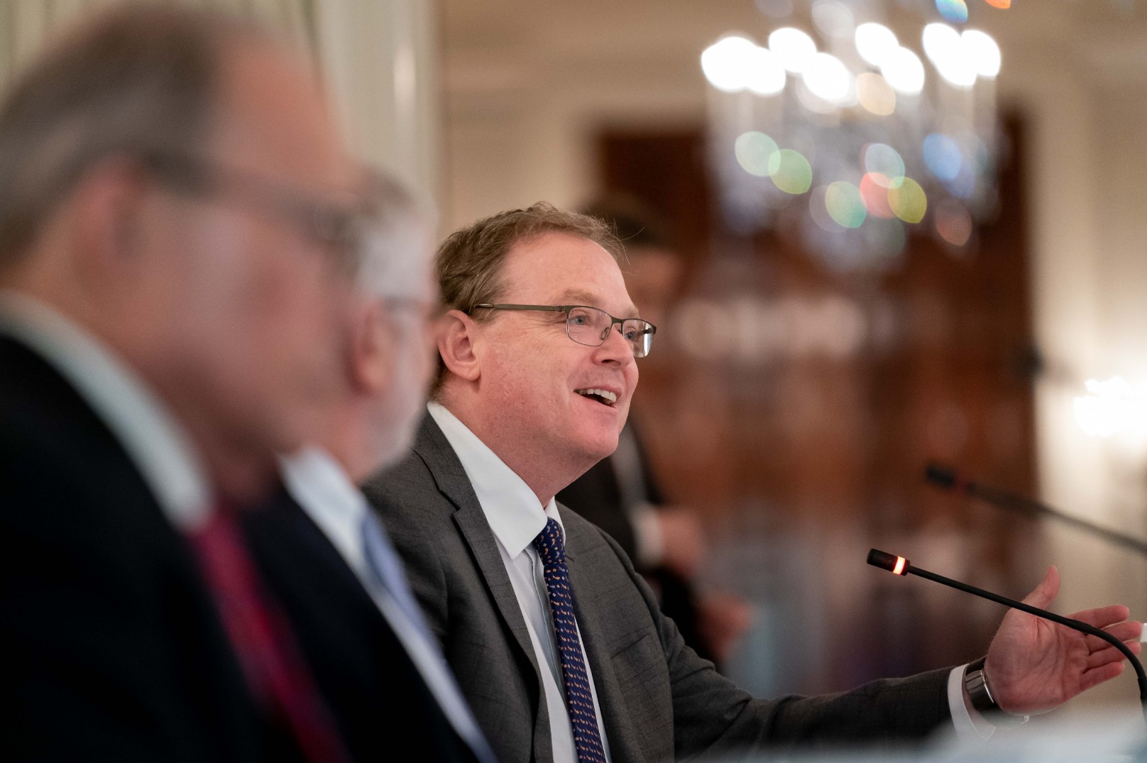 Bitcoin retoma os US$ 90.000 com esperança de corte nos juros e nomeação de Hassett à presidência do Fed