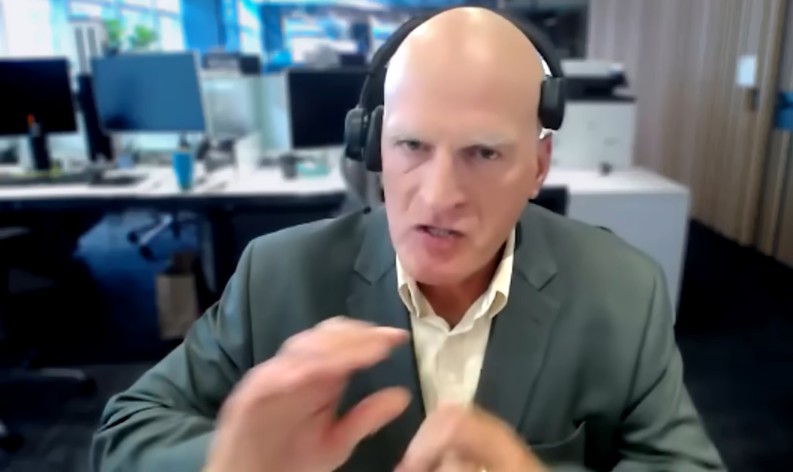 Bitcoin vai perder um zero, diz Mike McGlone: “Cairá para US$ 50.000, depois US$ 10.000”