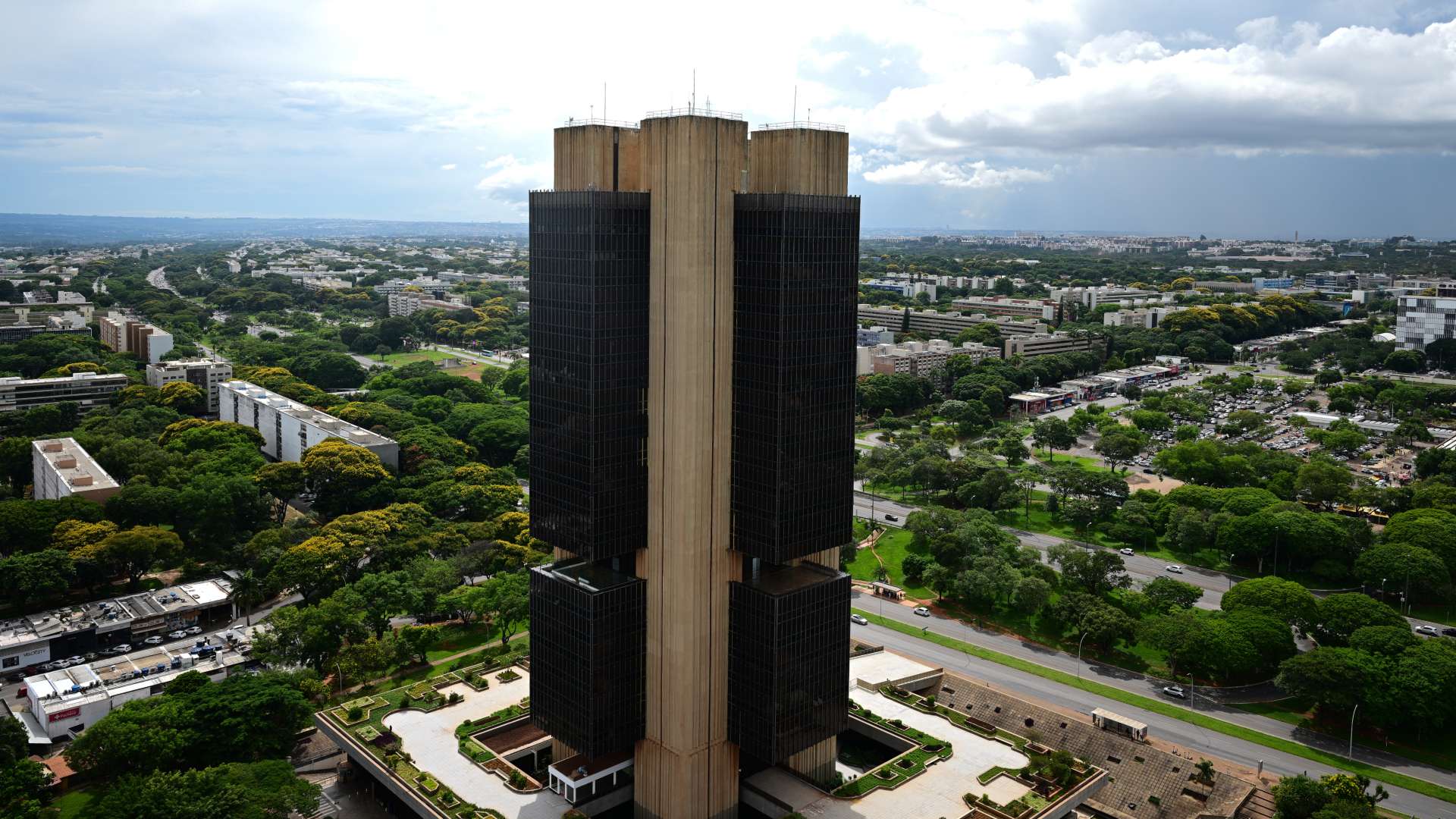 Banco Central aumenta exigências a exchanges de bitcoin do Brasil