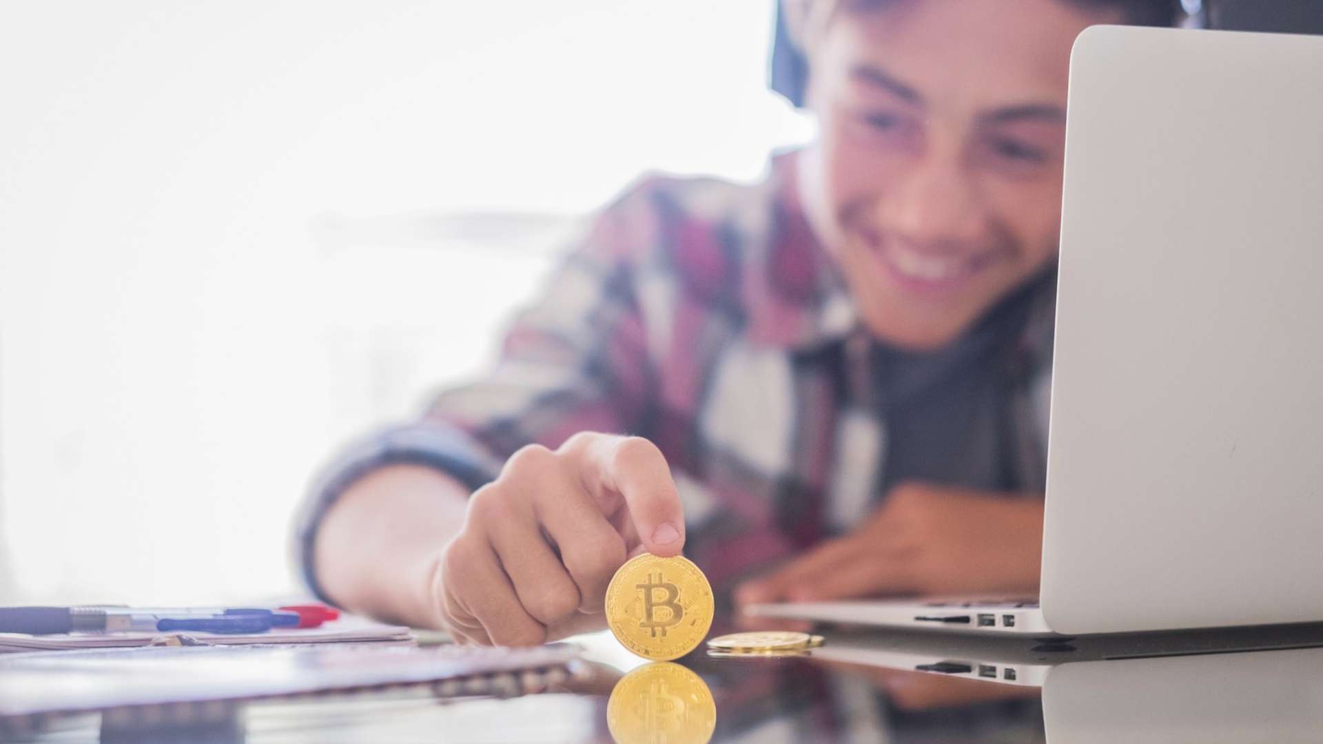 OranjeBTC amplia aulas de bitcoin em cursinho pré-vestibular