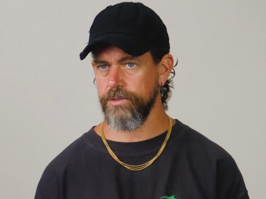 Empresa de Jack Dorsey compra 103 bitcoins e demite 4 mil funcionários