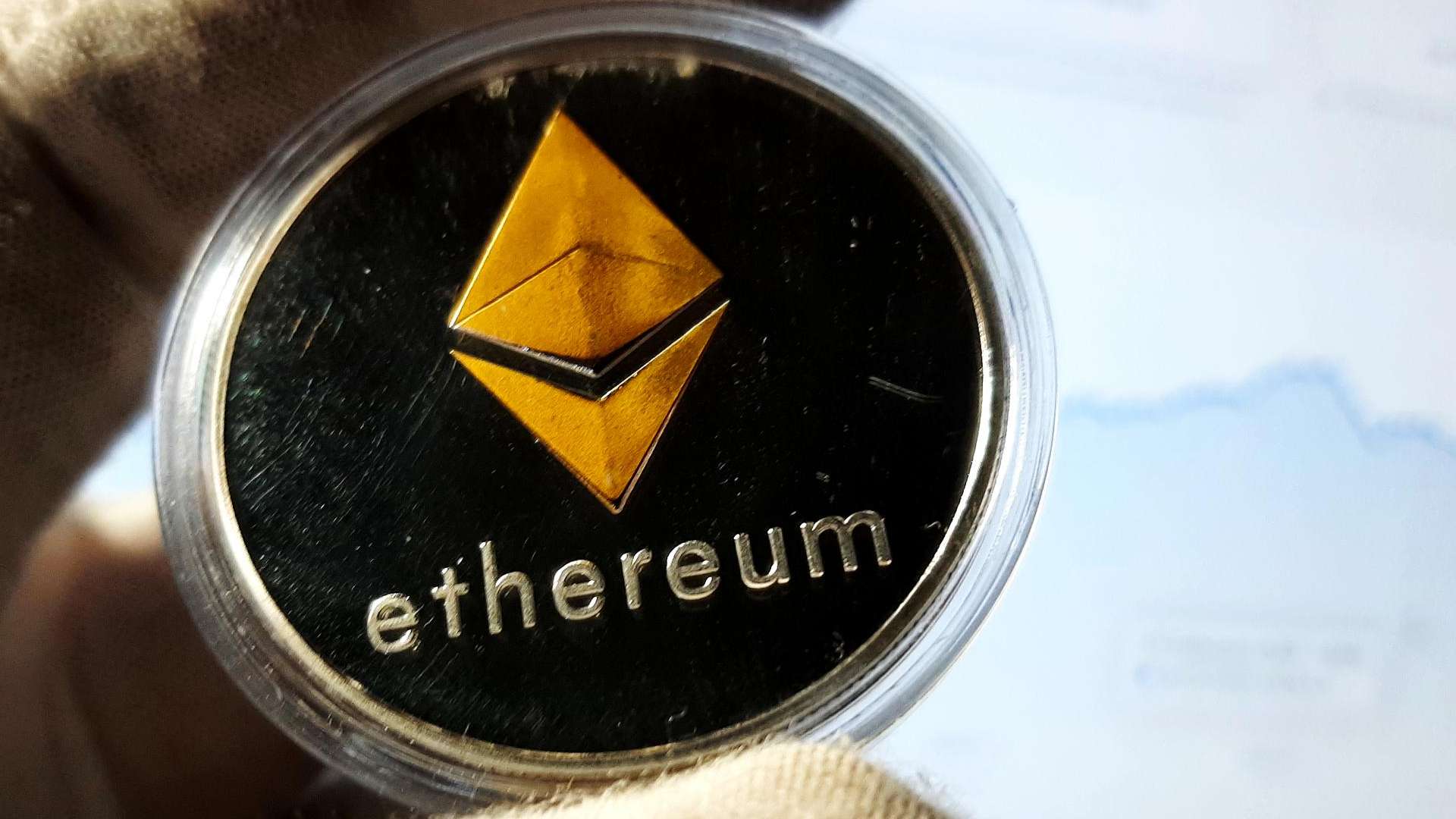 Vendas de Ethereum por Vitalik Buterin aumentam a pressão