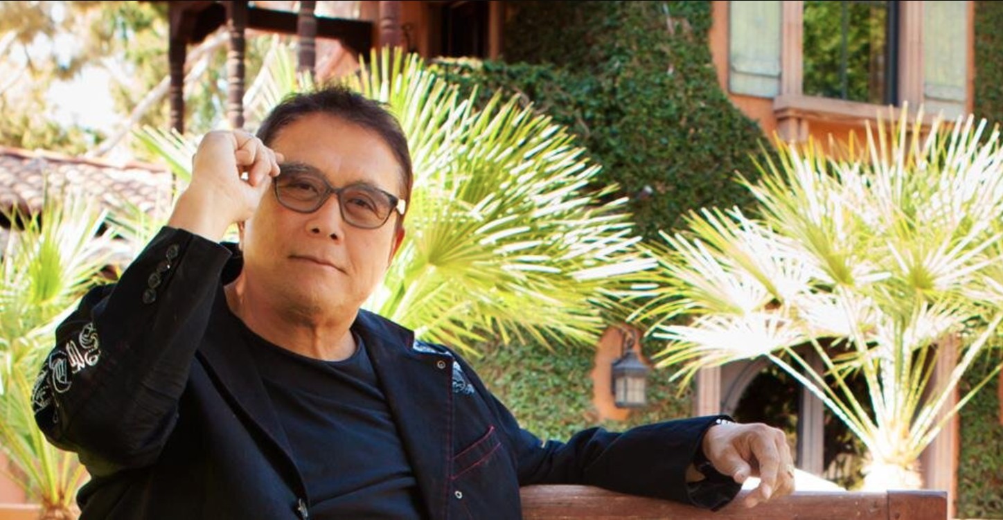 “Duvido que Warren Buffett faria o que eu faço”, diz Robert Kiyosaki ao afirmar ter comprado ouro, prata, Bitcoin e petróleo