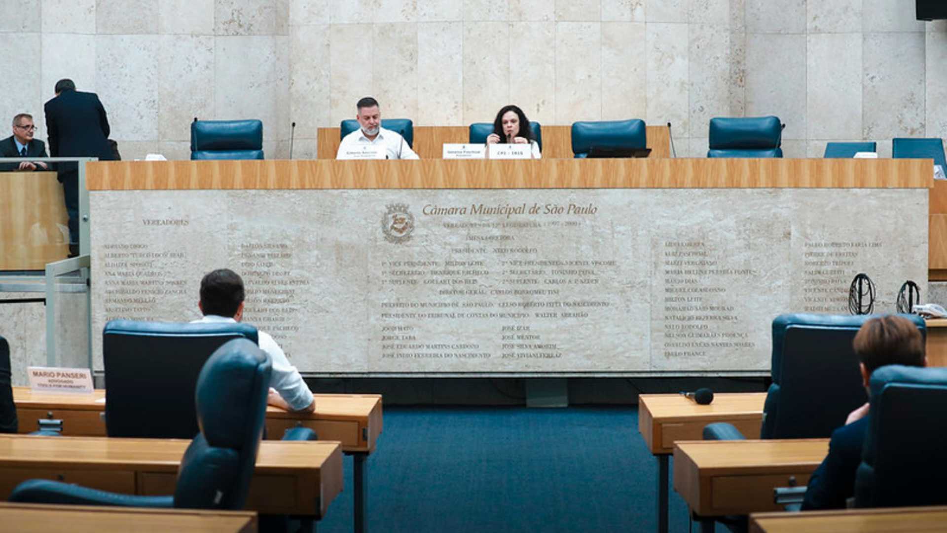 "Empresa lucra com escaneamento e pessoas não foram informadas", diz Janaina Paschoal na CPI da Íris