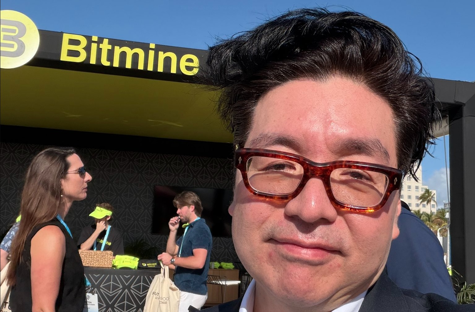 Bitmine agora detém 4% de toda oferta de Ethereum e Tom Lee chama ETH de “reserva de valor em tempos de guerra”