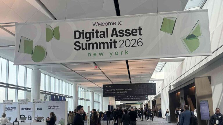 Digital Asset Summit 2026: stablecoins, regulação e Wall Street definem o tom do maior evento de ativos digitais dos EUA