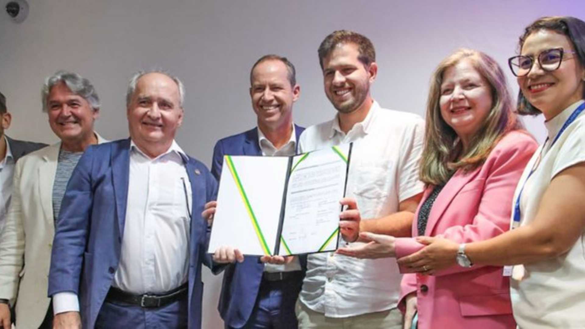 Projeto do governo brasileiro prevê adoção de blockchain em fábricas para rastrear emissões de carbono