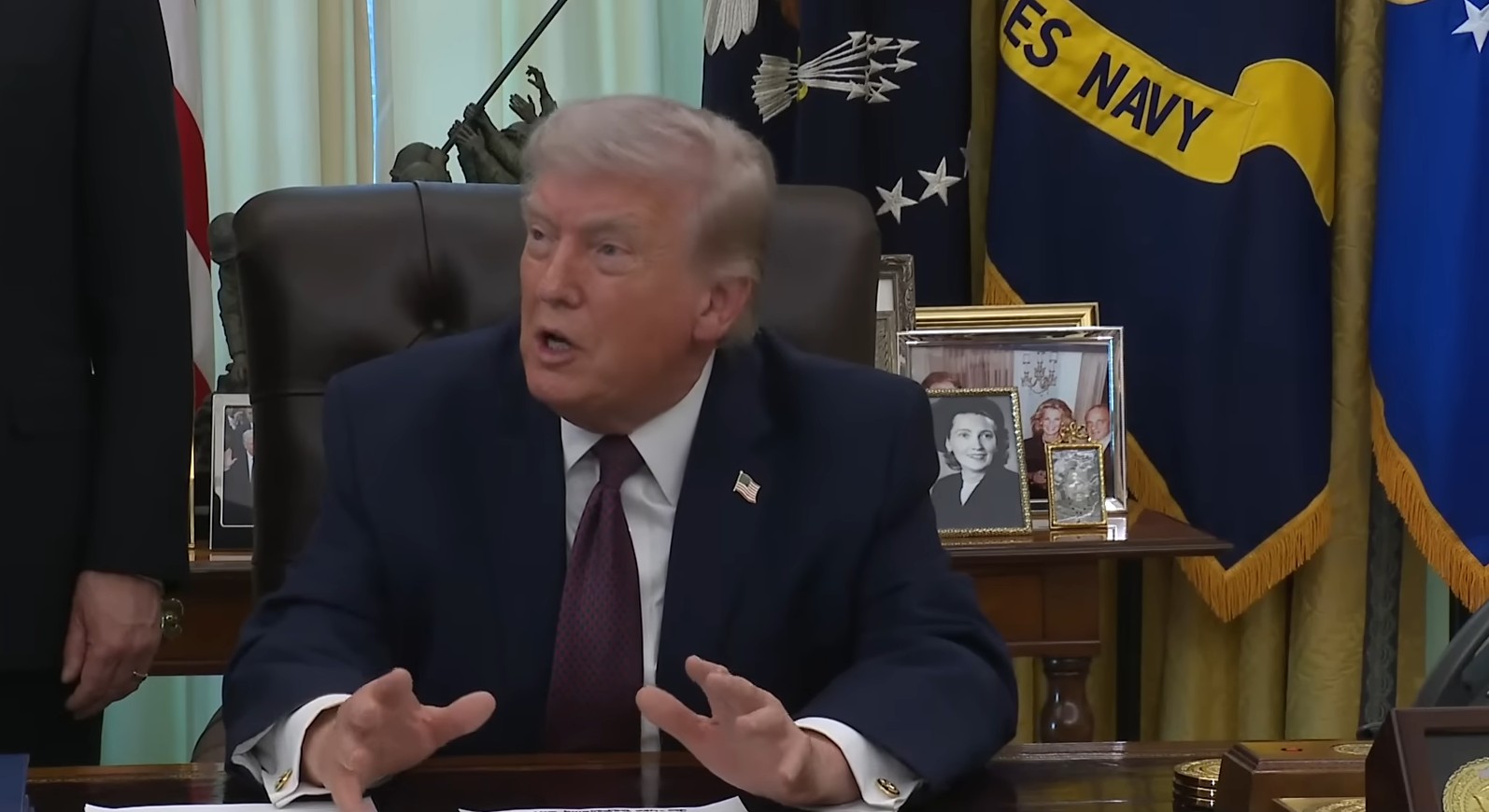 Trump cita pedido de cessar-fogo do Irã e alívio geopolítico faz Bitcoin subir