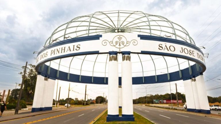 Cidade vizinha de Curitiba aprova impostos em criptomoedas e Programa Bitcoin Cidadão