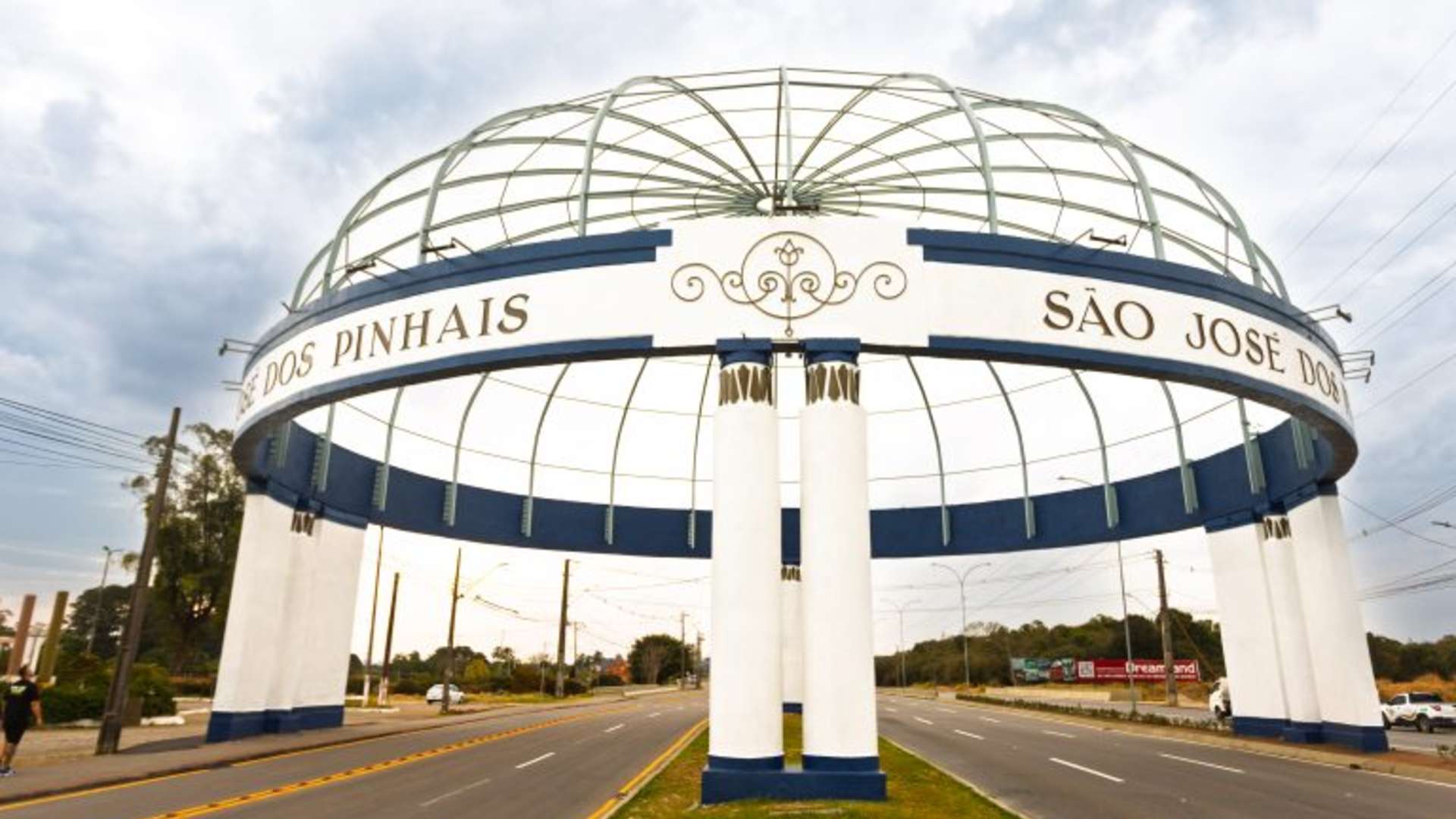 Cidade vizinha de Curitiba aprova impostos em criptomoedas e Programa Bitcoin Cidadão