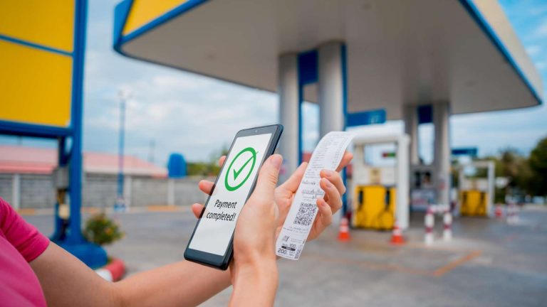 Moradores de El Salvador podem ganhar opção para pagar combustível com USDT