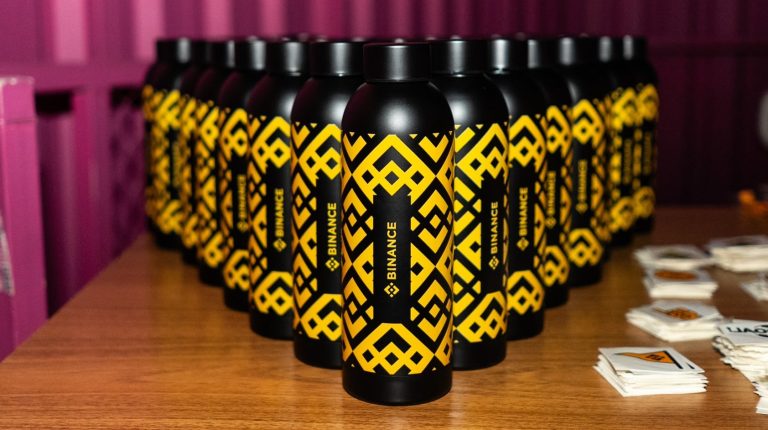 Binance retira pedido de licença MiCA da Grécia e afirma estar buscando autorização em outro país para operar na União Europeia