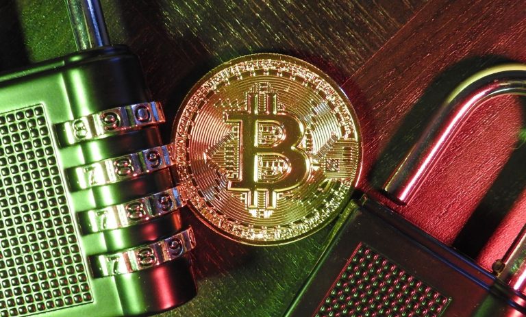 Strategy, BlackRock, Coinbase e outras gigantes se unem para financiar segurança do Bitcoin